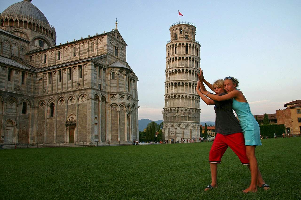 e15_pisa_leaning_tower