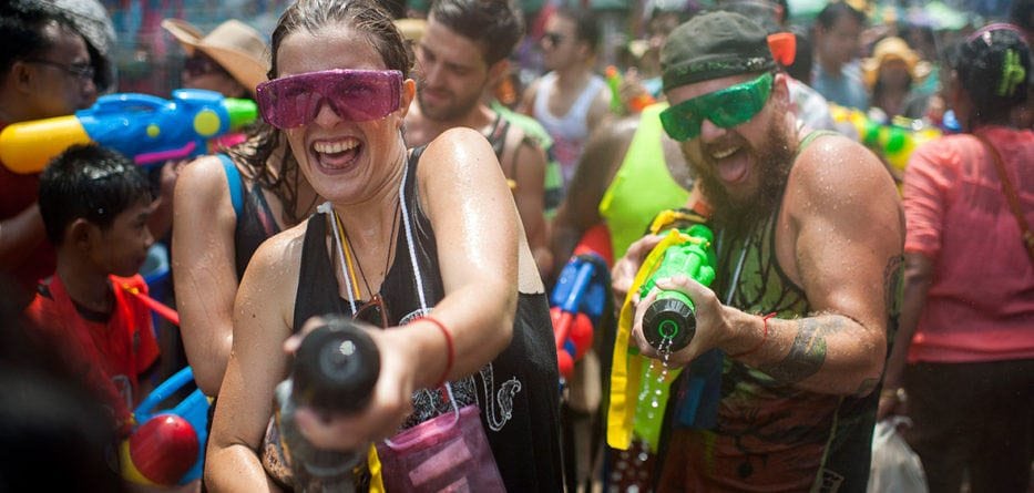 songkran-water-festival-thailand-933x445