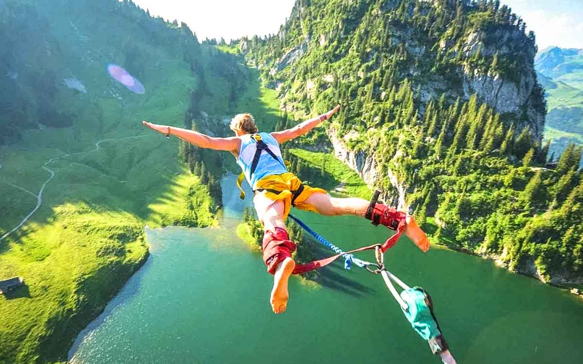 Bungee Jumping