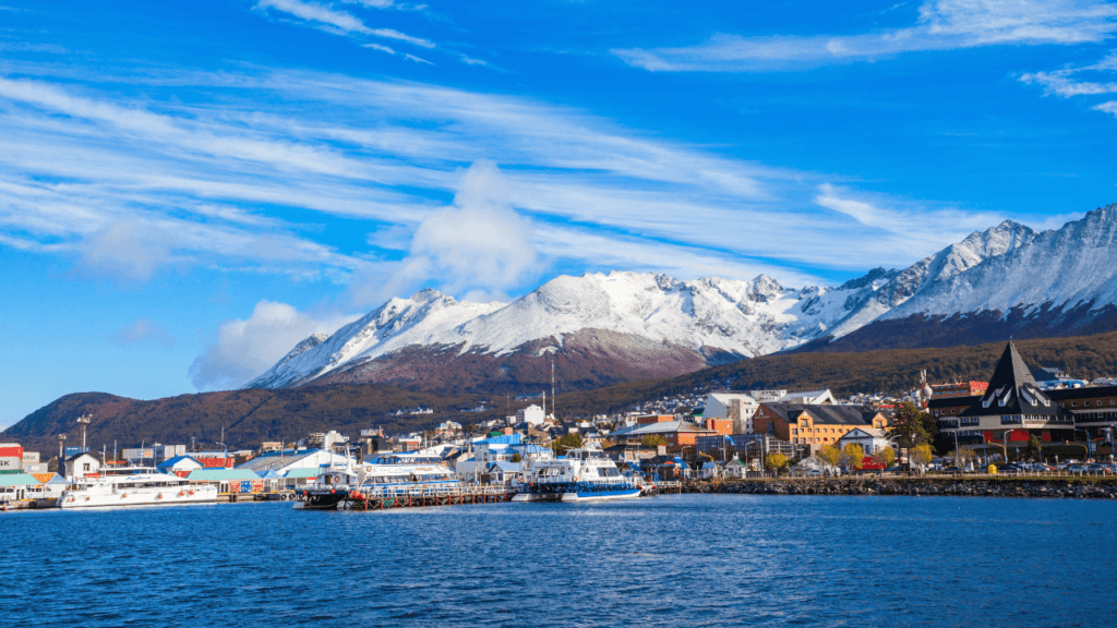 image visitar Argentina que se puede hacer en ushuaia verano