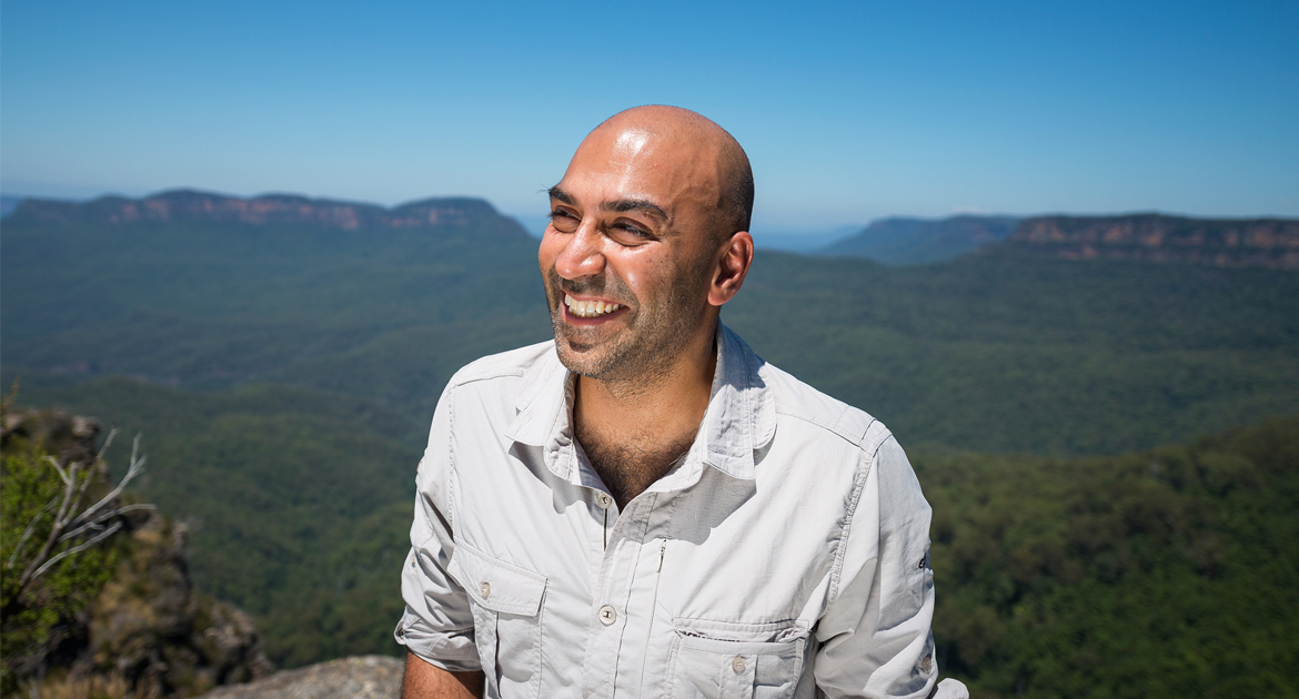 Banner-photo-of-Amar-in-the-blue-mountains