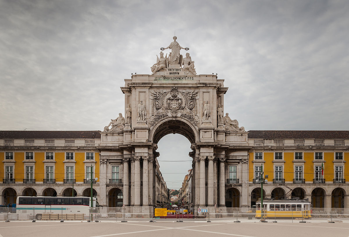 image Lisboa 1200px Arco Triunfal da Rua Augusta Plaza del Comercio Lisboa Portugal 2012 05 12 DD 02