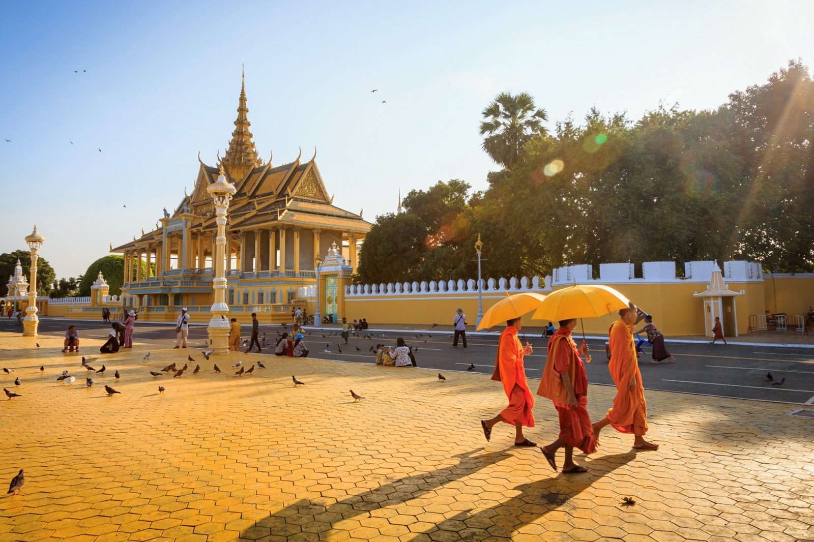 image National Geographic x018 royal palace phnom penh cambodia.jpg.pagespeed.ic .Ghnq9v8nQj