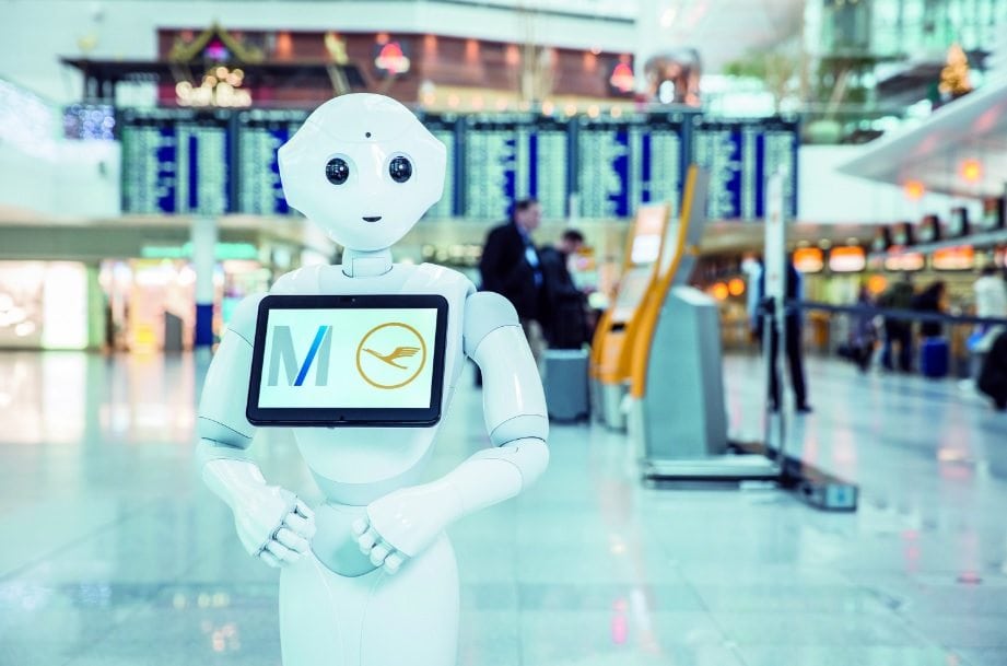 El robot humaniode Josie Pepper, que dialoga con los pasajeros del Aeropuerto de Munich