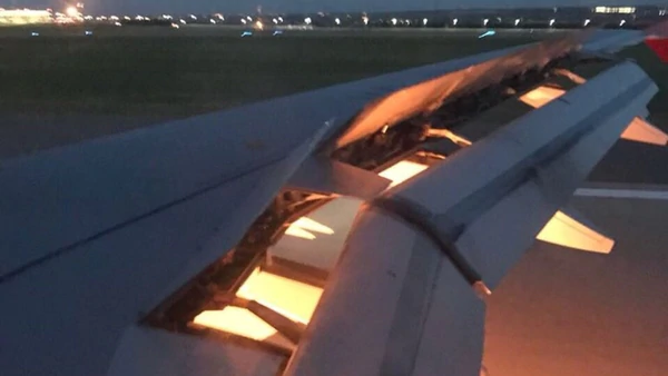 image Arabia Saudita Incendio en el avion de Arabia Saudita 1