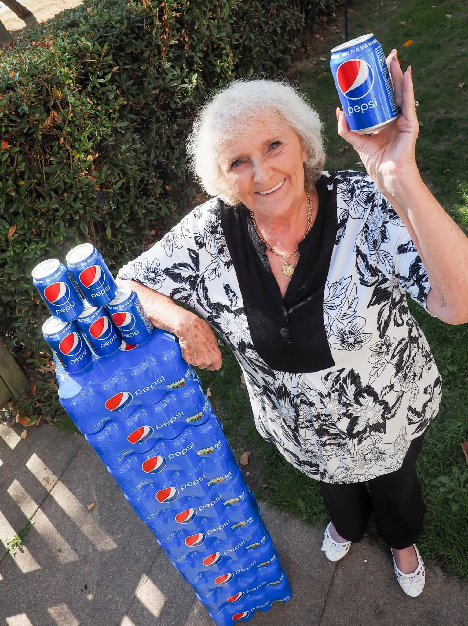 Desde hace 60 años solamente toma Pepsi: lleva un total de 93.440 latas image 529a0f825bc3334134bc7e7eae74e38d