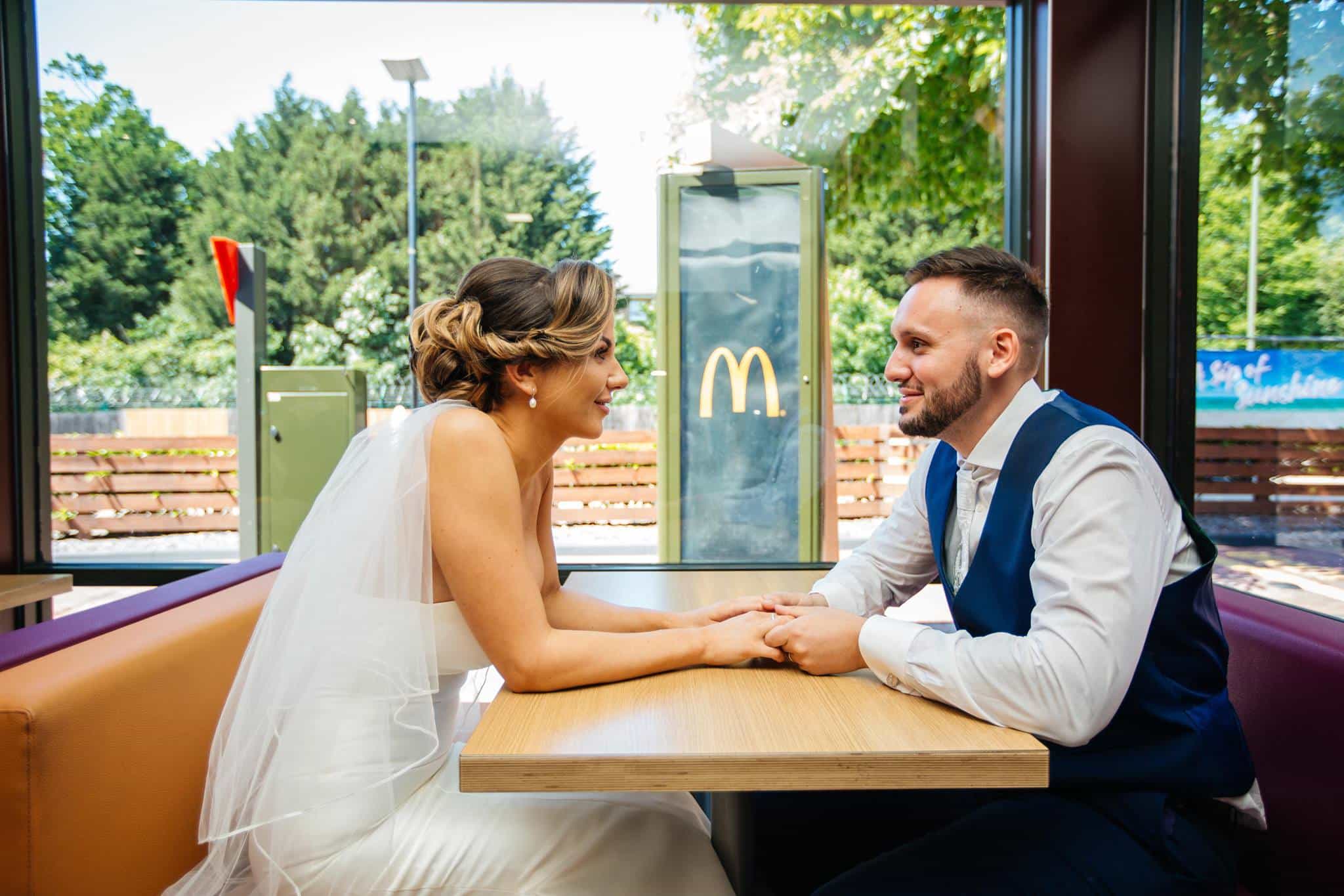 image McDonald's a869bc355bd40fa4c81583930af9ea09