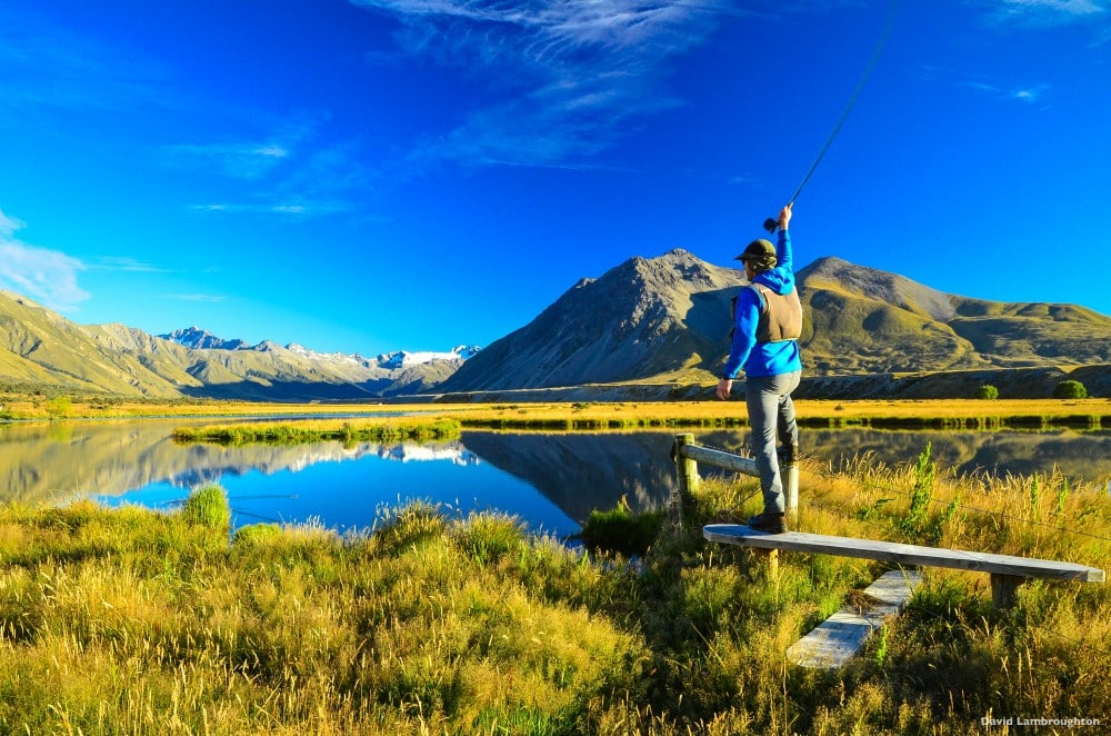 image Nueva Zelanda Pesca recreativa en Central Otago Nueva Zelanda Foto David Lambroughton e1448572053479