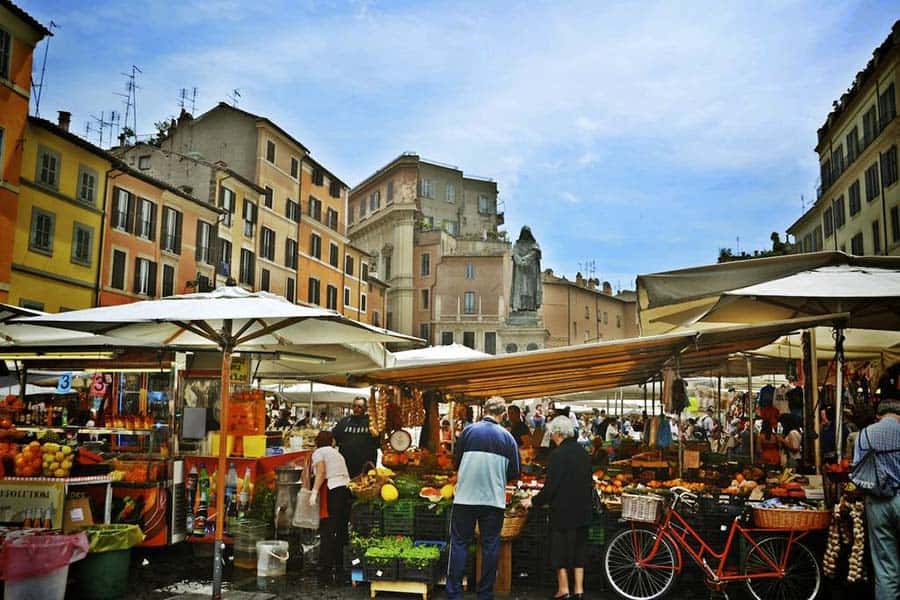 image lugares para conocer en roma mercado fiori