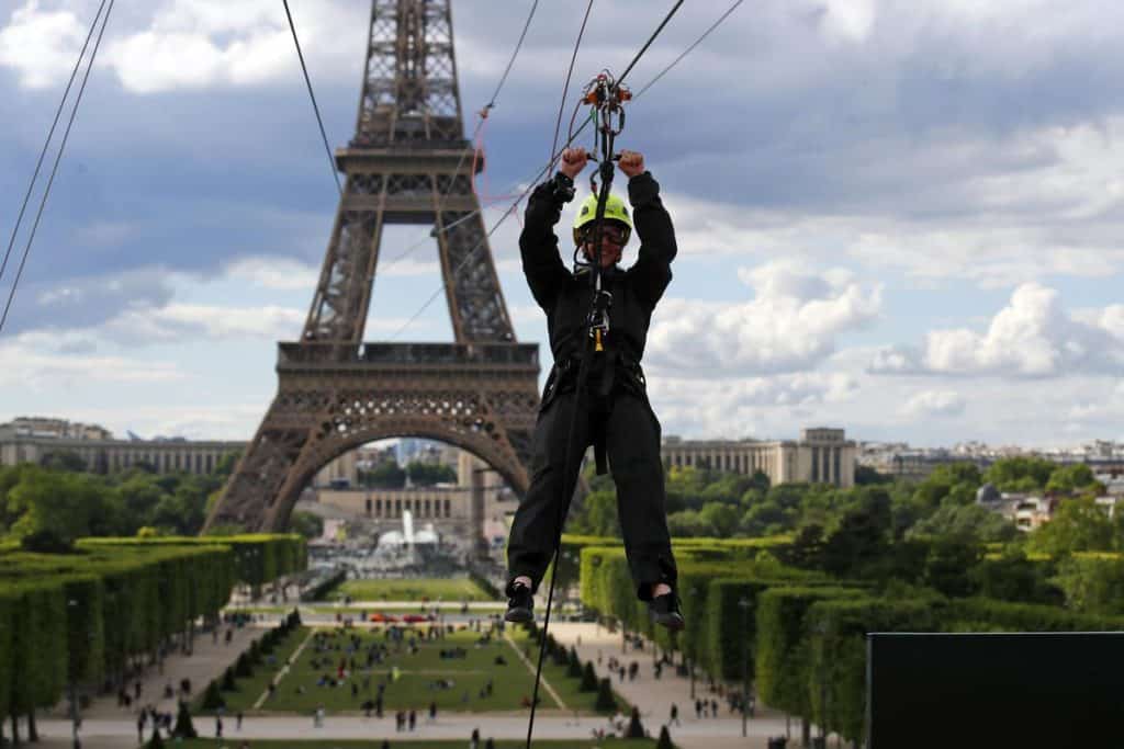 image France Eiffel Tower Zipline.1 t1200