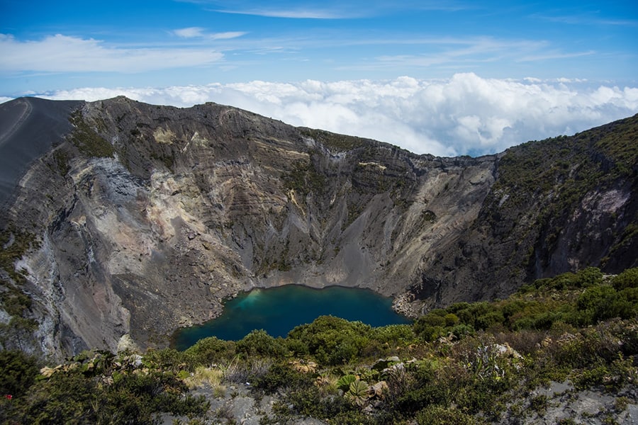 image Lugares para visitar en Costa Rica volcan irazu