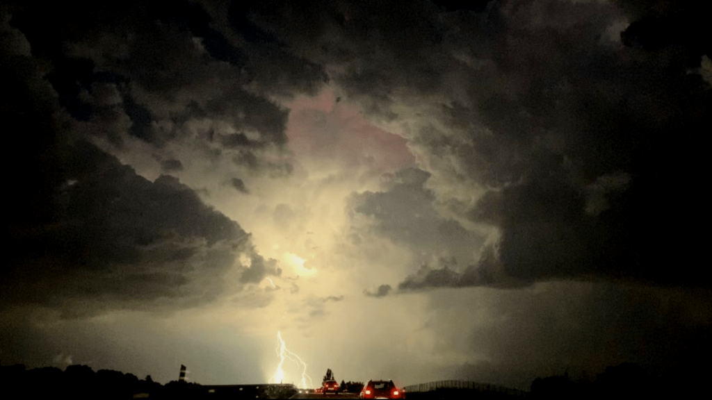 Feroz tormenta causa graves inundaciones en España y las imágenes son impactantes image Titanic 20