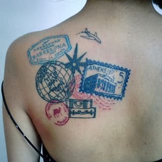 Tatuajes con sellos de pasaportes