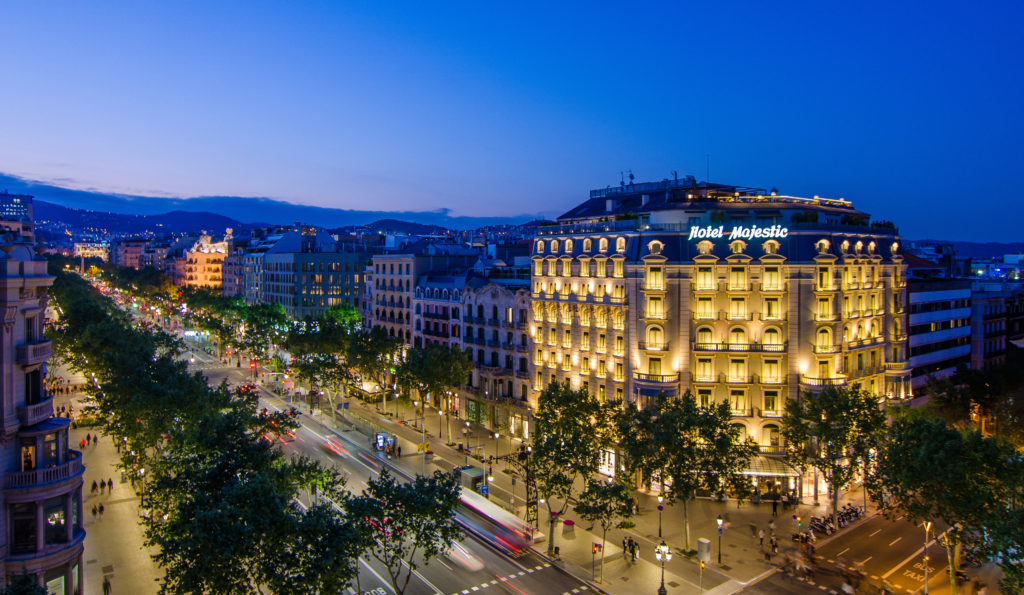 Conoce el impresionante Hotel Majestic en Barcelona y sus exclusivas vistas panorámicas a la Sagrada Familia image Majestic Hotel Spa Barcelona Passeig de GraciaOKHD2