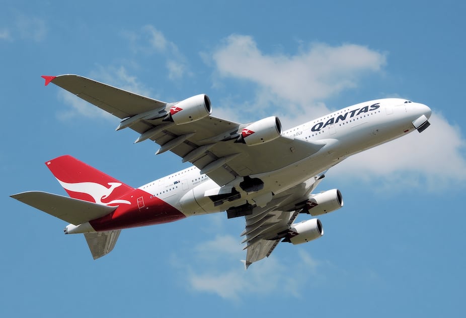 image Qantas a380 vh oqa takeoff heathrow arp