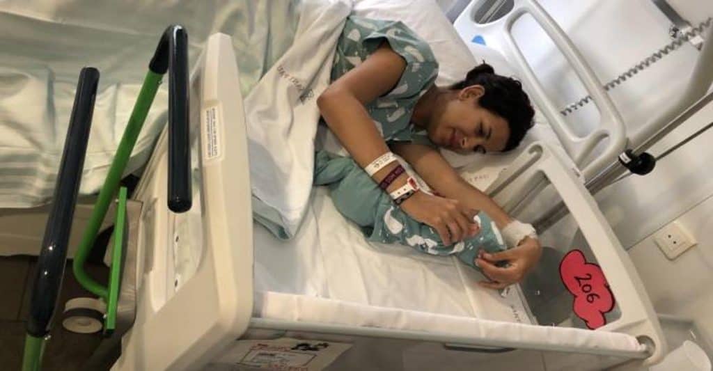 España: un hospital instaló cunas laterales en camas para que las madres descansen junto a sus bebés image cuna1