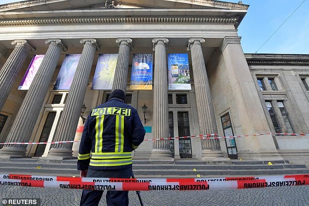 21433930-7722255-image-a-12_1574675419797