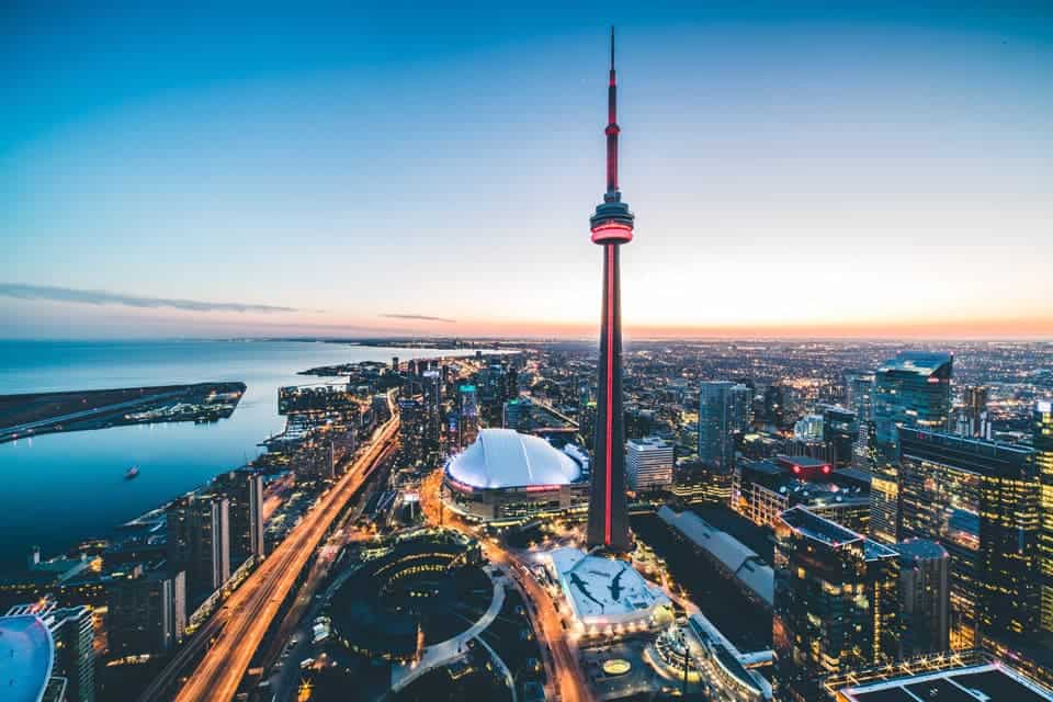 cn-tower-dusk-1