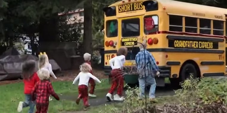 image grandpa buys school bus grandkids christmas today main 191223 03 9b9255a441e4bb899e89e9ad5894399b.fit 760w