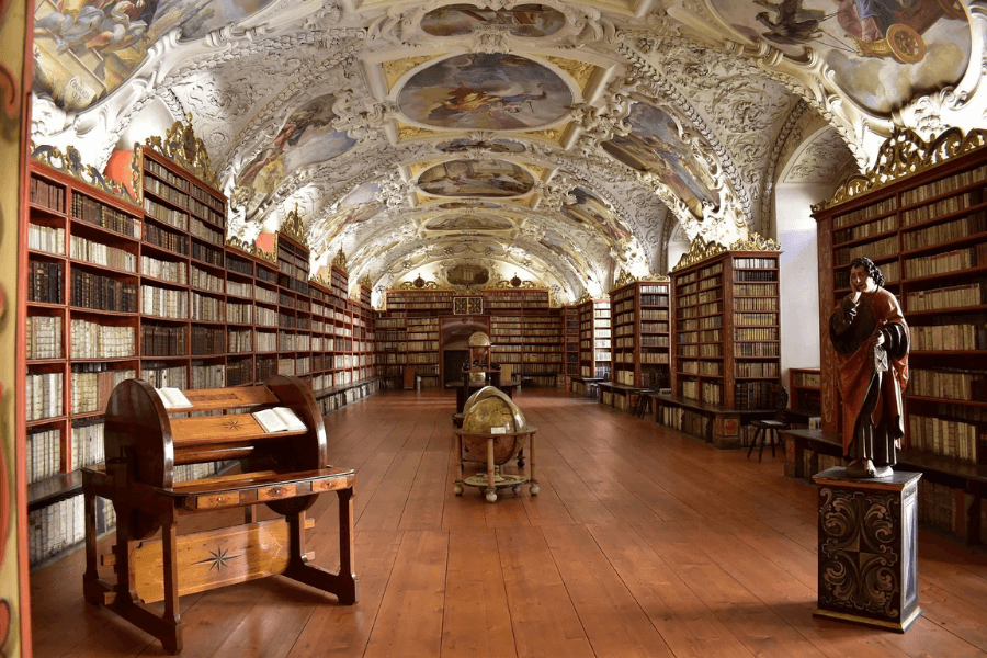 image La biblioteca más bella del mundo podría estar en Praga 1