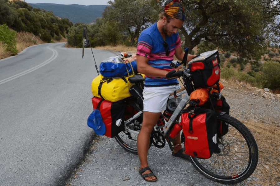 image documentales para viajar Pedal the world