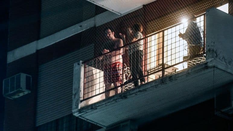 aplausos_balcon_medicos_coronavirus_crop1584701996242.jpg_501420591