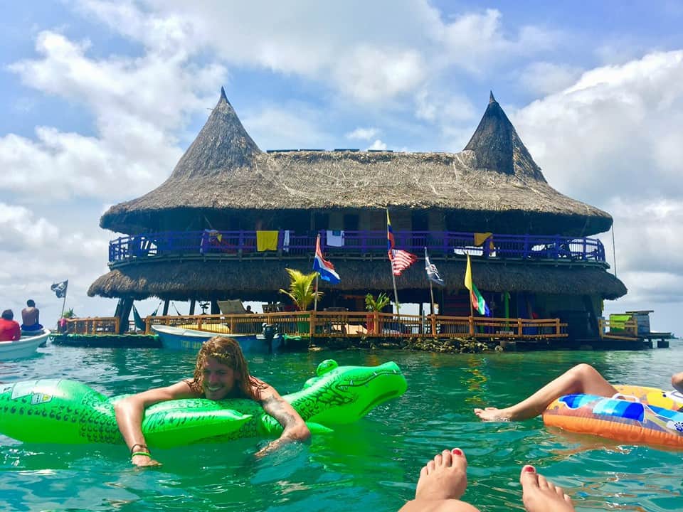 image dormir en Casa en el agua Descubre Casa en el agua un eco hostel colombiano rodeado completamente por el mar Caribe 10