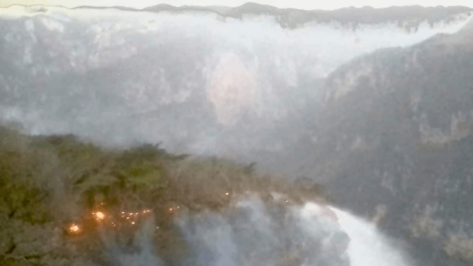 México Un incendio subterráneo afecta al Parque Nacional Cañón del Sumidero desde hace ya más de 10 días 7