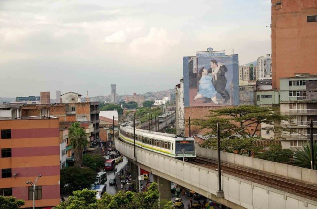 image 48 horas en medellín metro medellin