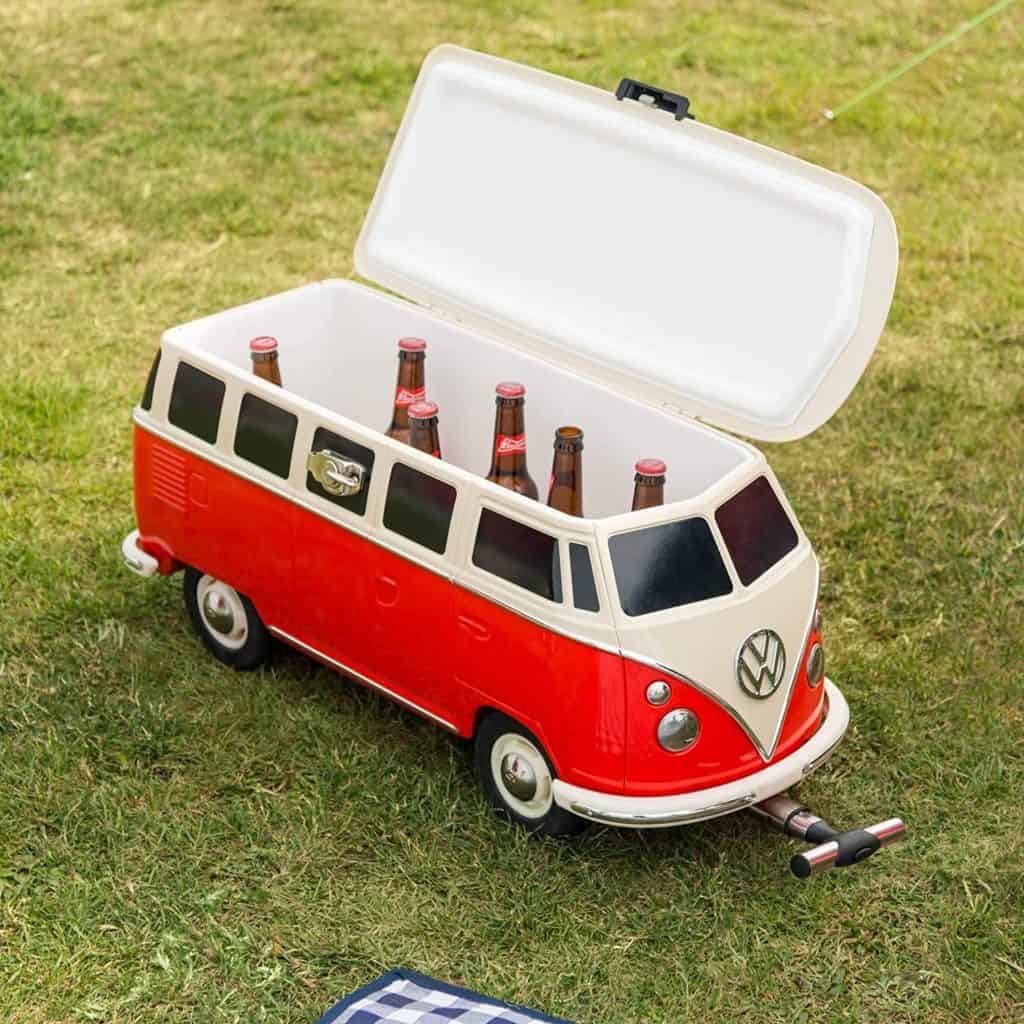 Puedes comprar una mini van de Volkswagen para enfriar tus cervezas » Intriper.