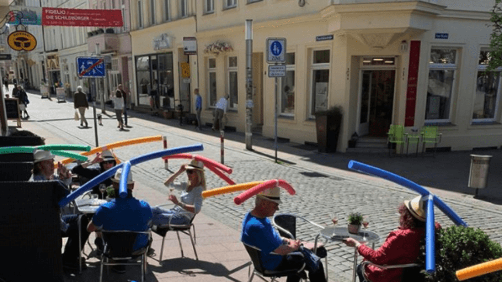 Bar en Alemania usa flota flota para marcar la distancia social