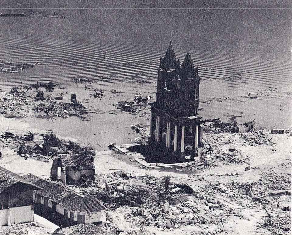 image Cómo llegar al Peñón de Guatapé el peñol catedral sumergida