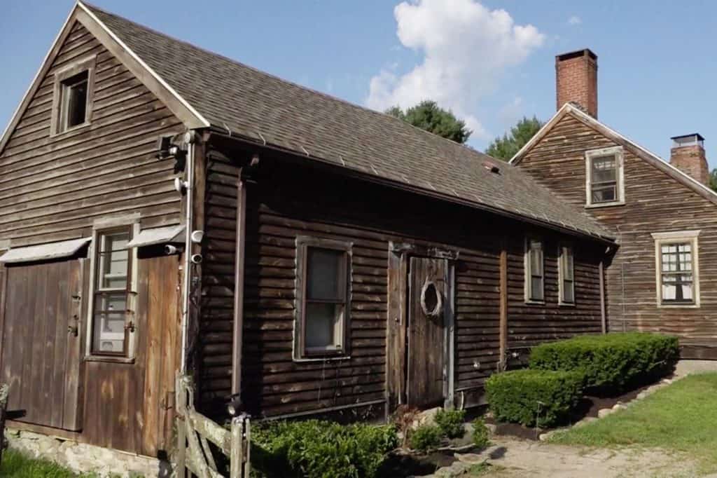 image the conjuring house