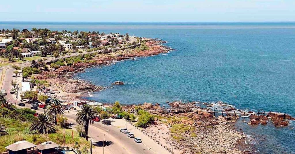 Las Mejores Playas de Uruguay: Atlántida y Piriápolis