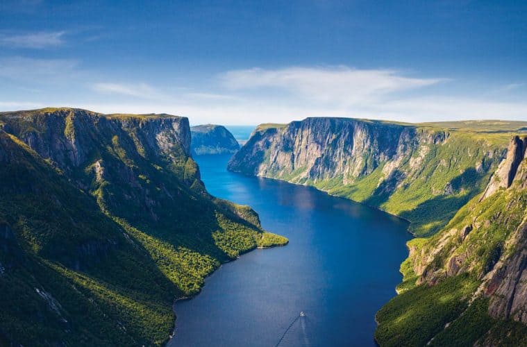 10 Parques Nacionales en Canadá que no puedes dejar de visitar 6 10 Parques Nacionales en Canadá que no puedes dejar de visitar