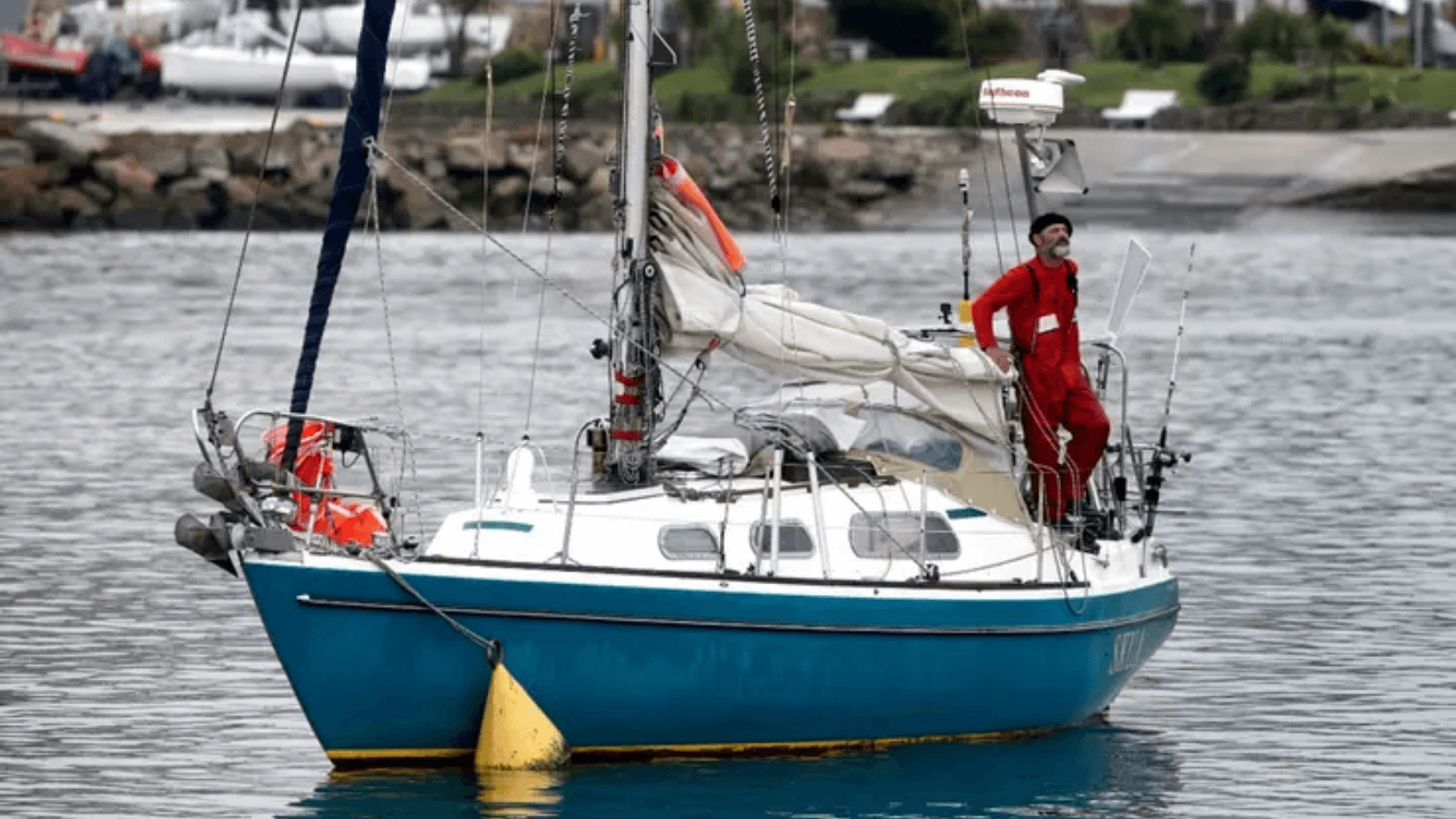 Cruzó el océano Atlántico en velero durante 74 días para reencontrarse con su familia en Mar del Plata