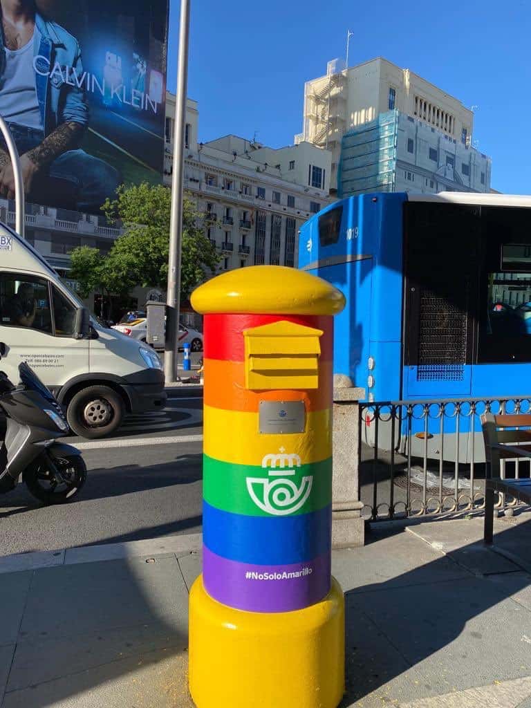 image LGTBI España Correos lanza su primer sello LGTBI y decora buzones en alusión a los festejos por el Día del Orgullo 1