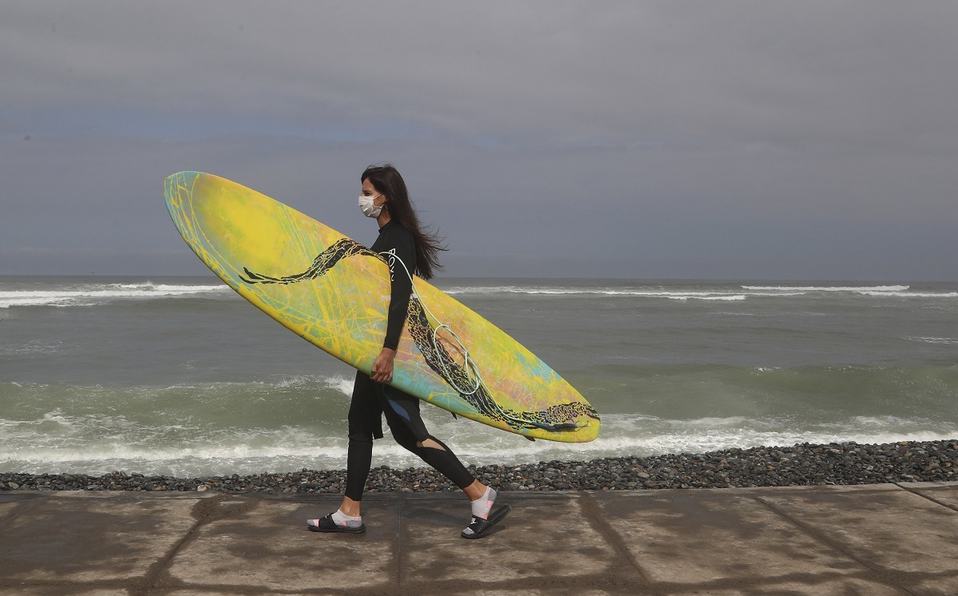 image Perú Perú reanuda la práctica de deportes que no sean de contacto y los surfistas vuelven a la playa luego de tres meses 23