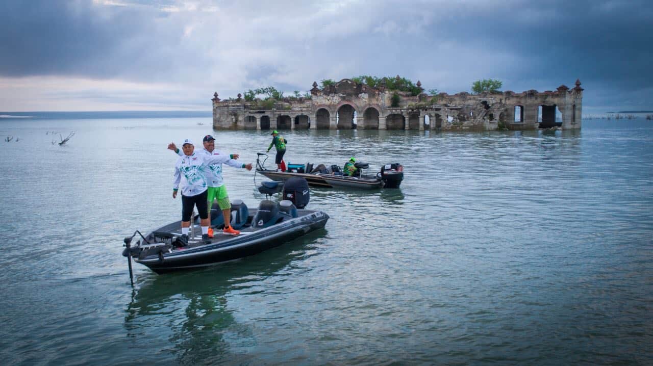 Recorre Padilla con un imperdible paseo en lancha un pueblo en el olvido sumergido bajo el agua en Tamaulipas 2