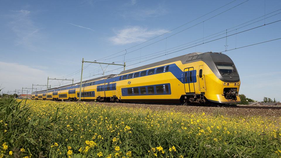 VIRM-double-decker-train-of-Nederlandse-Spoorwegen