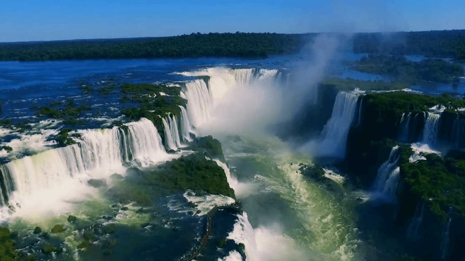 Video Las imágenes registradas por este drone muestran a las Cataratas del Iguazú como nunca las viste 1