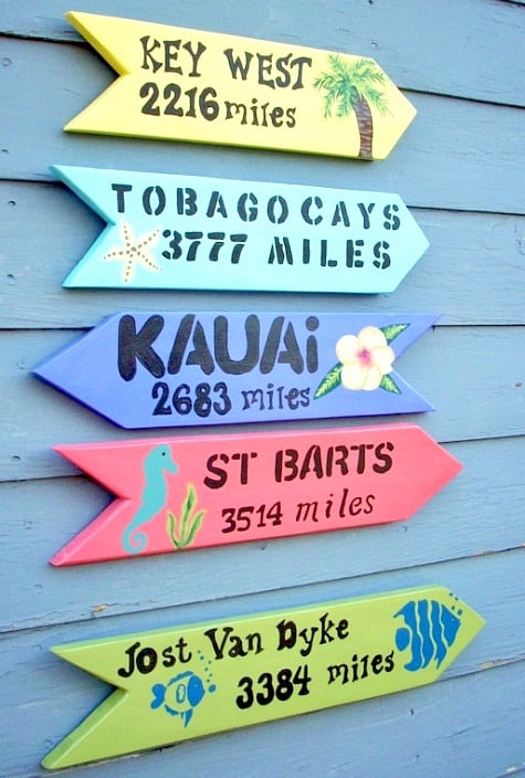 image viajera beach destination arrow signs