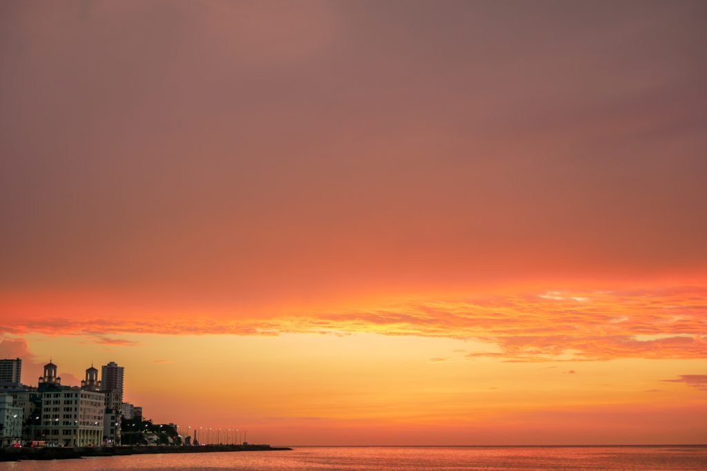 image 48hs en la habana emanuel haas YIHRJrdgJqw unsplash