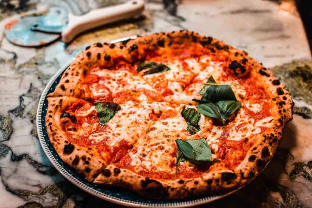 image typical dishes of Valencia italia pizza aurelien lemasson unsplash