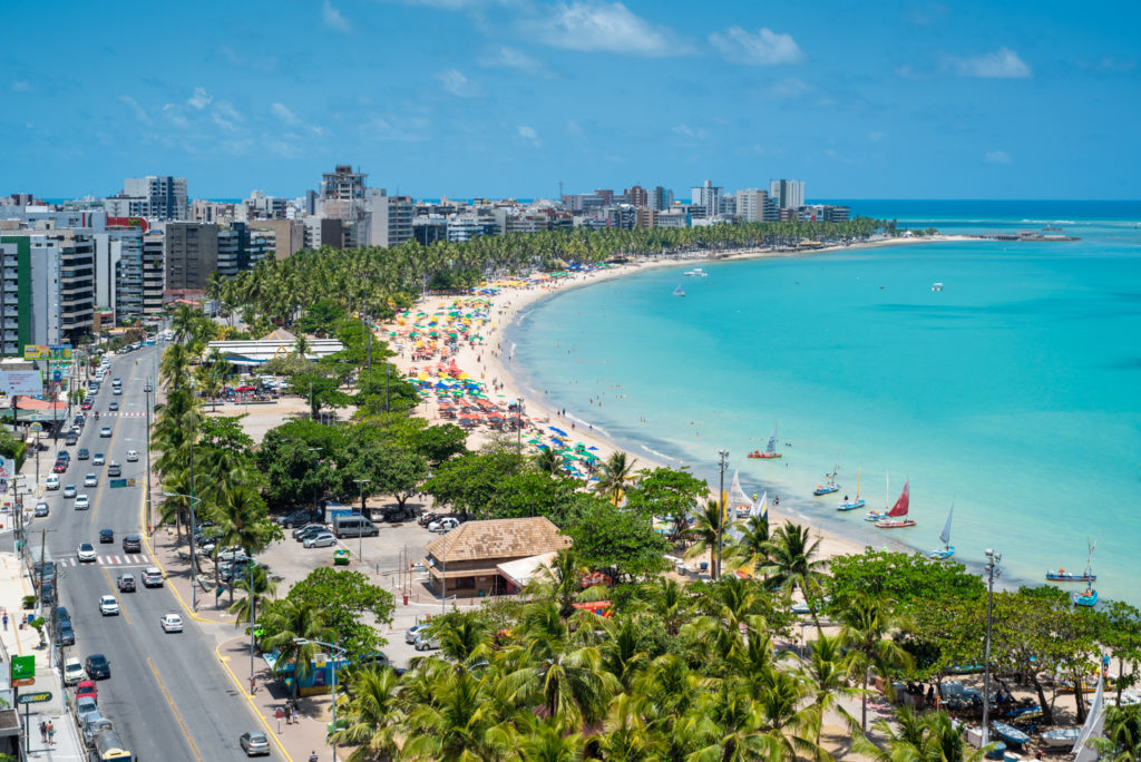 image mejores playas del nordeste de Brasil pajucara maceio