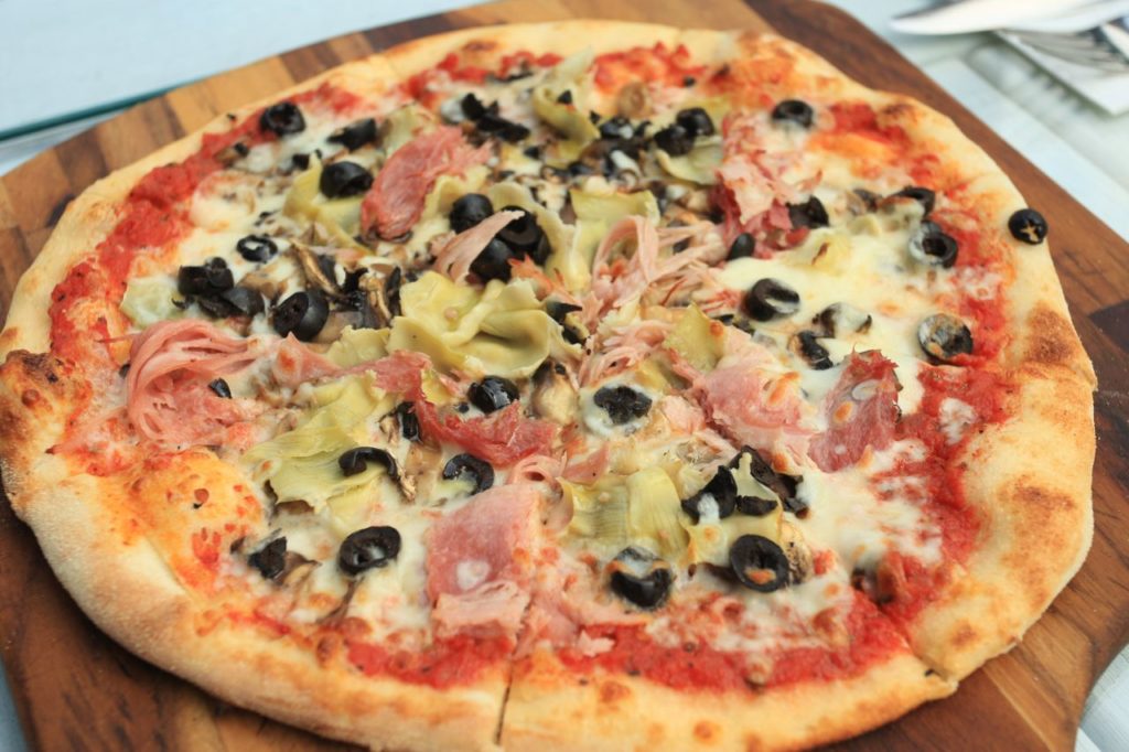 11 Italian Pizza Styles: pizza capriocciosa