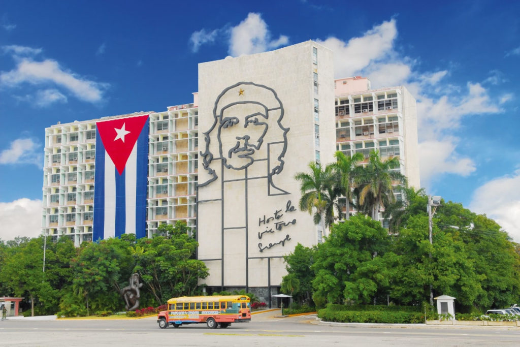 image Cuántos días necesito para conocer La Habana plaza revolucion habana