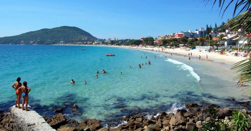 image requisitos para entrar a 5 nuevas playas de Brasil recibirán la certificación internacional Bandera Azul como reconocimiento a la sostenibilidad ambiental