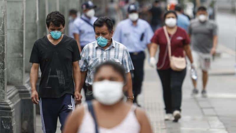 Alerta en Lima Según el Ministerio de Salud, 1 de cada 4 personas podría tener COVID-19 1