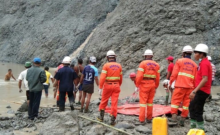 Deslizamiento de terreno en minas de Birmania